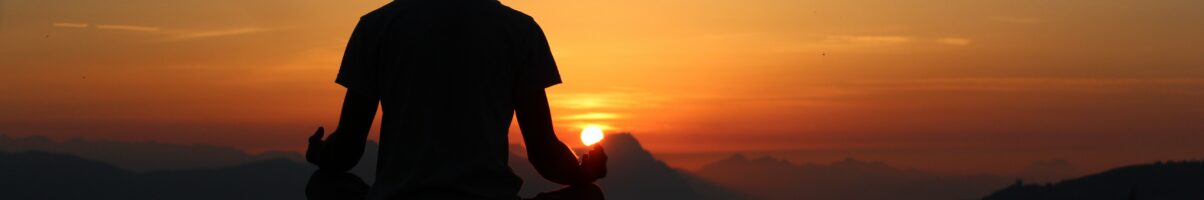 Бесконечность в ограниченности: Поиск себя в медитации
